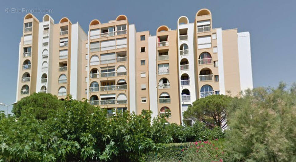 Appartement à MAUGUIO