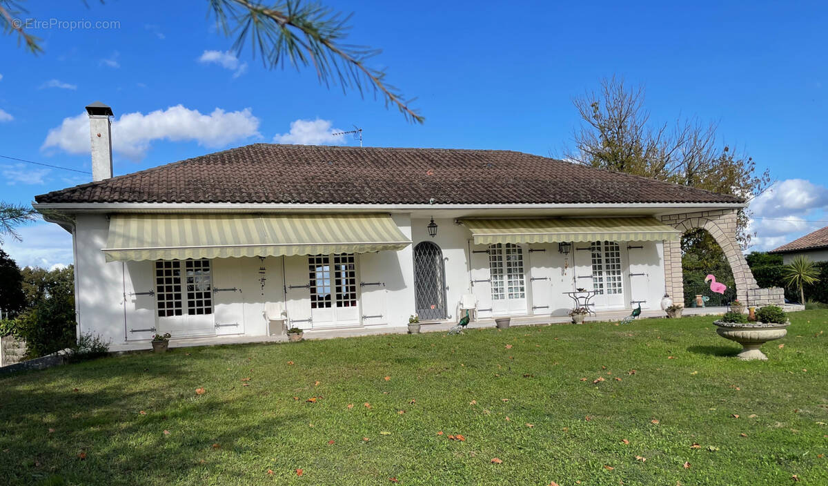 Maison à PORTETS