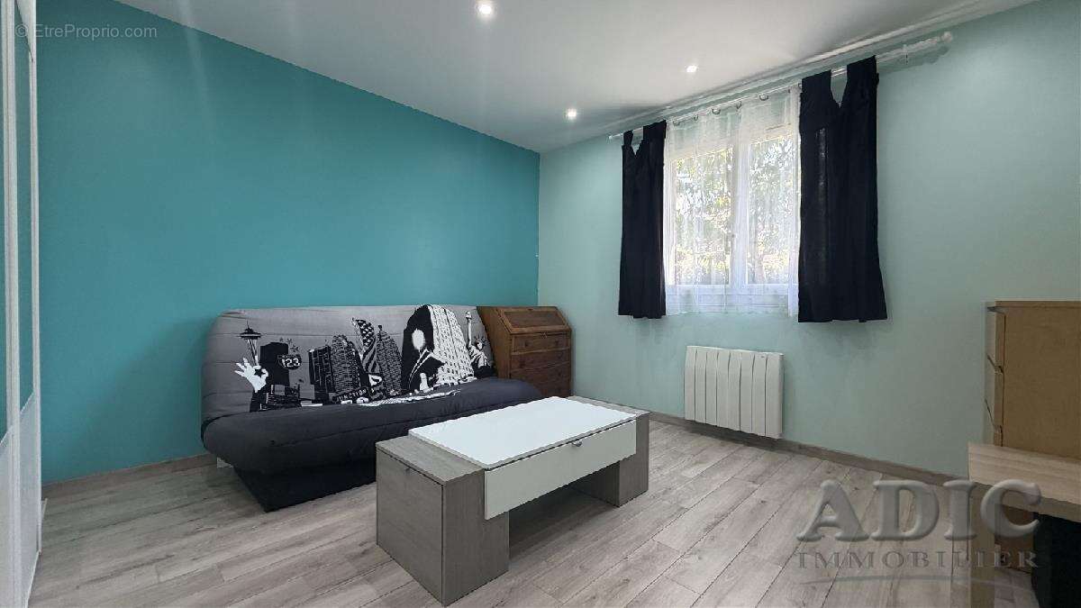 Maison 128 m² à Saint-Mard  - photo 5