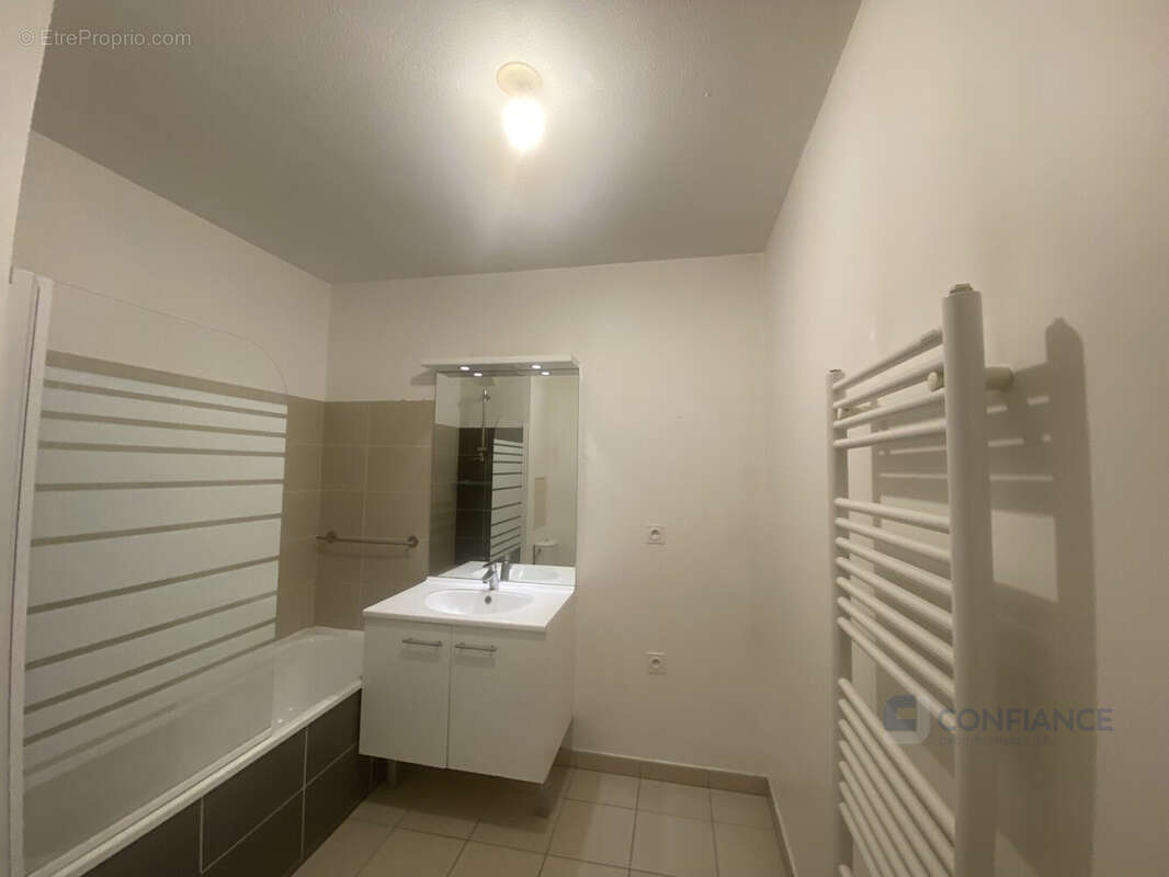 Appartement 60 m² à Villeurbanne  - photo 6