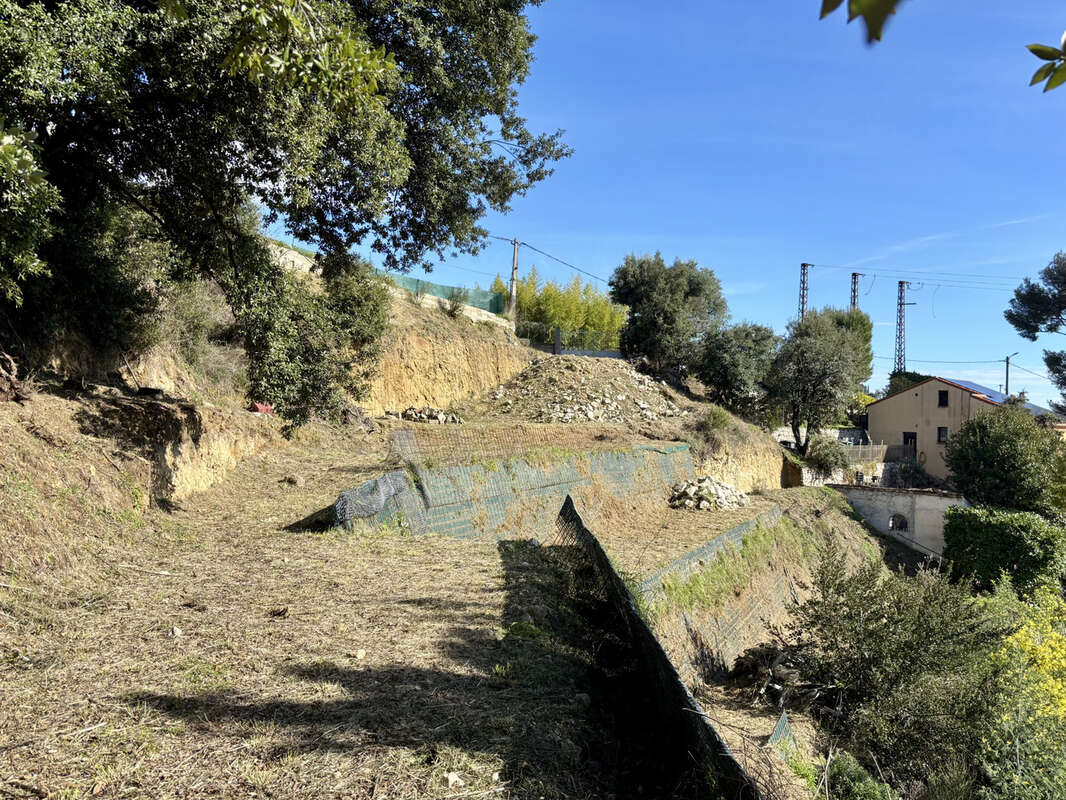 Terrain constructible avec permis accordé à Sainte-Agnès - photo 4