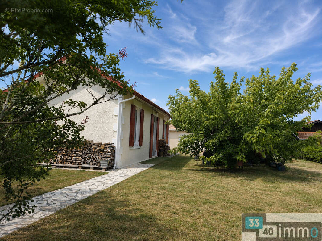 Maison centre bourg de salles - photo 11
