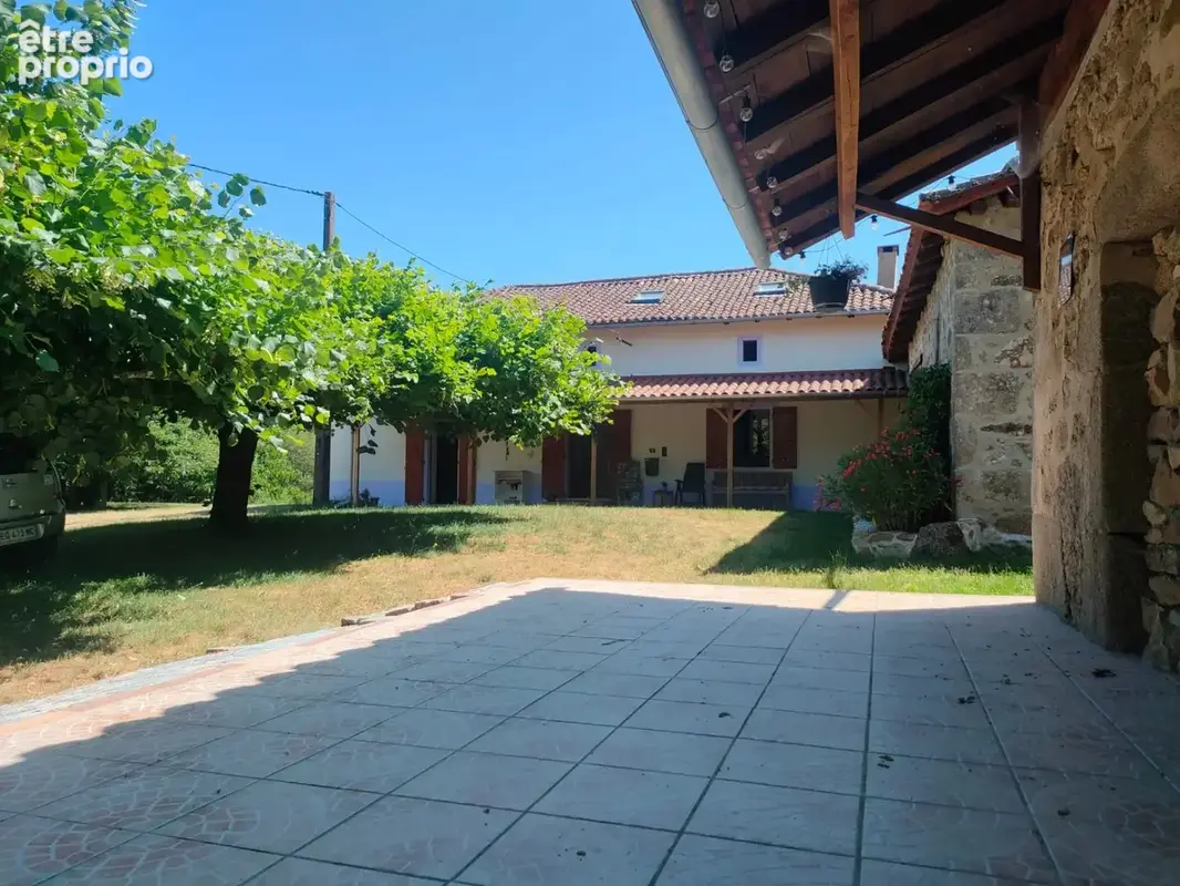 Maison 5 pièces 162 m² à vendre à Saint-Mathieu (87440) - photo 3