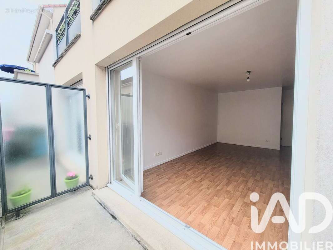 Photo 5 - Appartement à CHOISY-LE-ROI