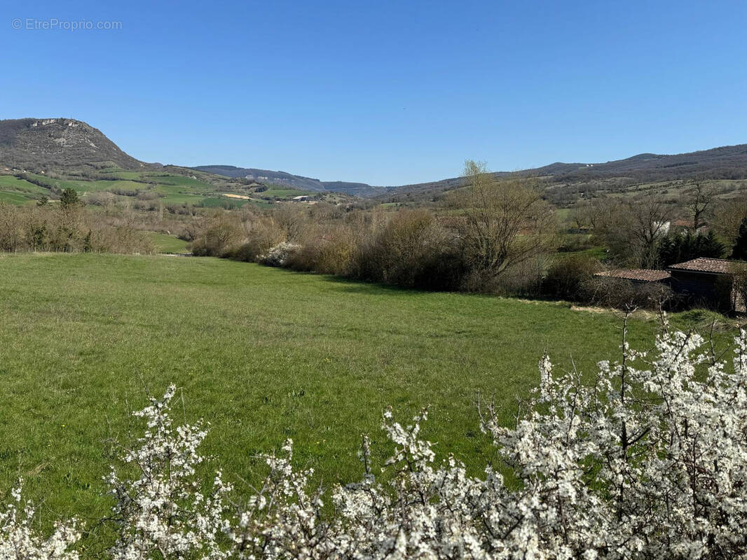 Terrain à LAPANOUSE-DE-CERNON