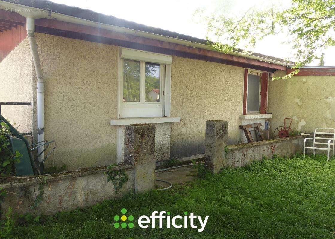 Maison à CHARVIEU-CHAVAGNEUX