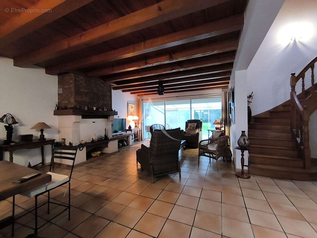 Maison à PORT-DES-BARQUES