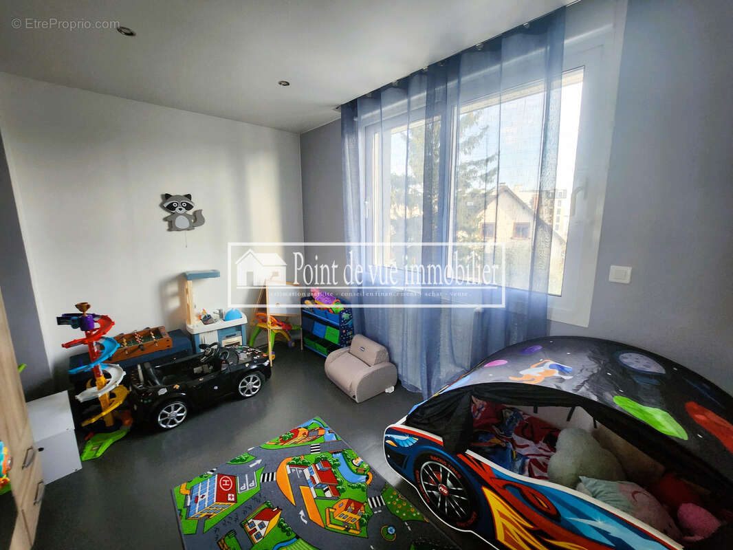 Maison à SAVIGNY-SUR-ORGE