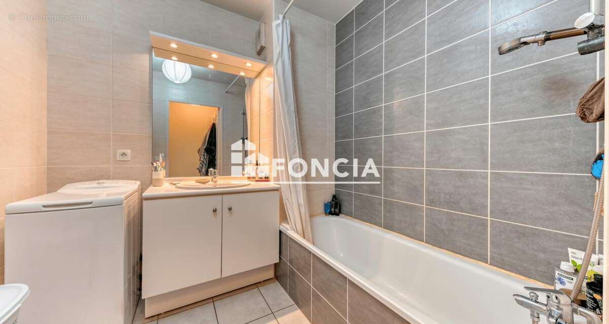 Exclusivité Lyon 6ème - T3 à vendre avec garage - photo 4