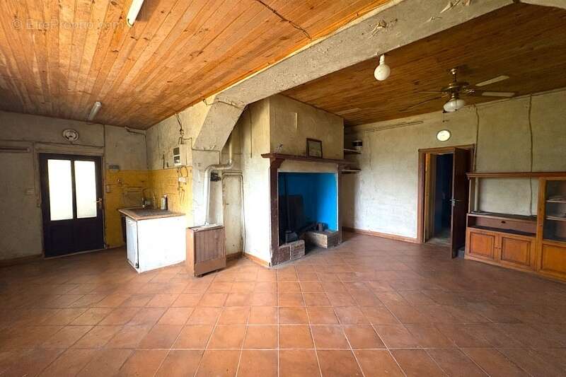 Maison à LAUJUZAN