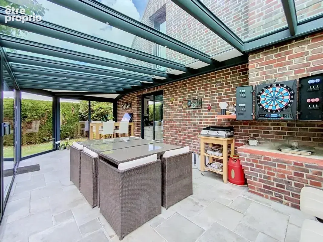 Villa individuelle avec piscine, 4 chambres, jardin et garages - photo 6