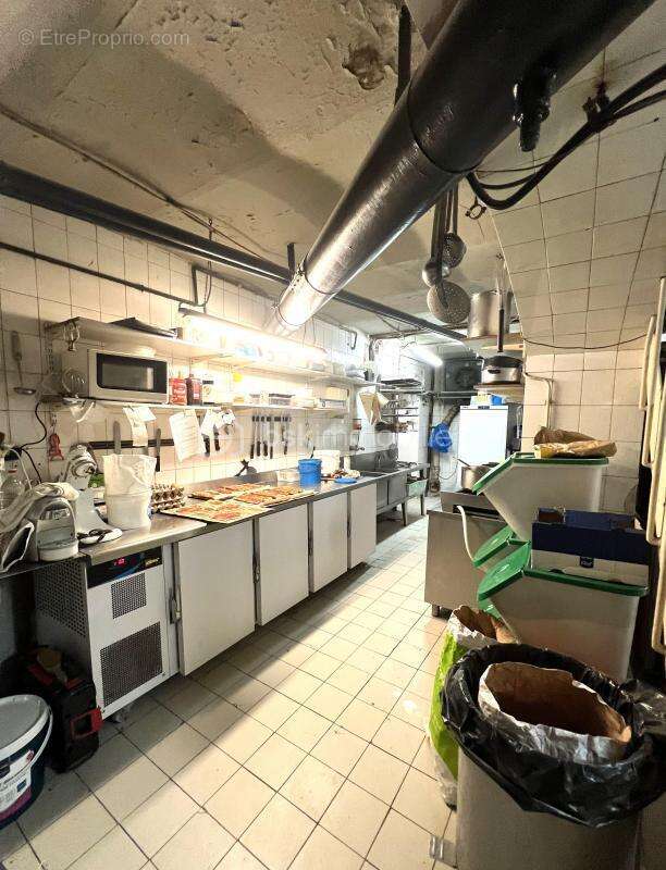 Commerce à PARIS-16E