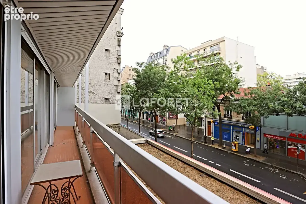 Appartement à PARIS-14E