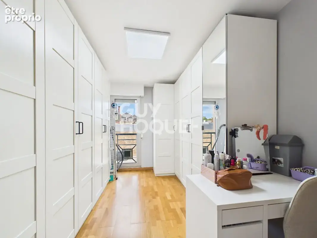 Appartement 4 pièces à vendre à Elbeuf - Rare sur le marché ! - photo 4