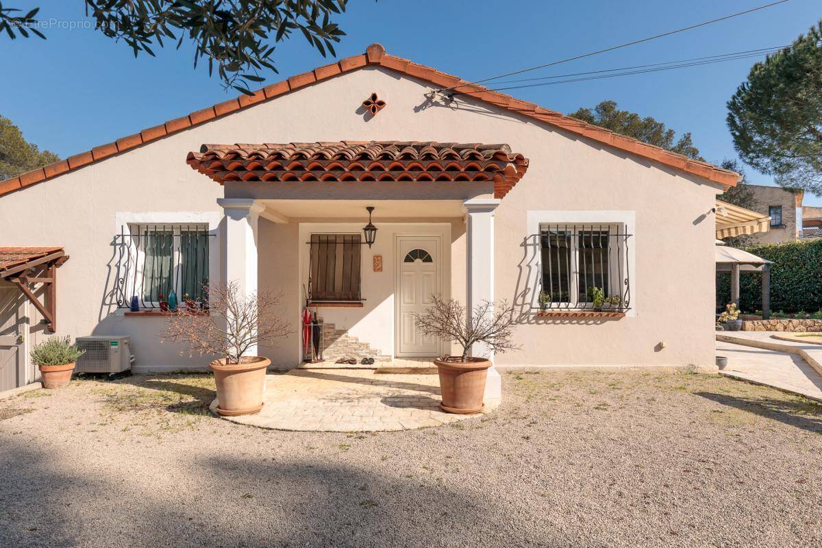 Maison à MOUGINS