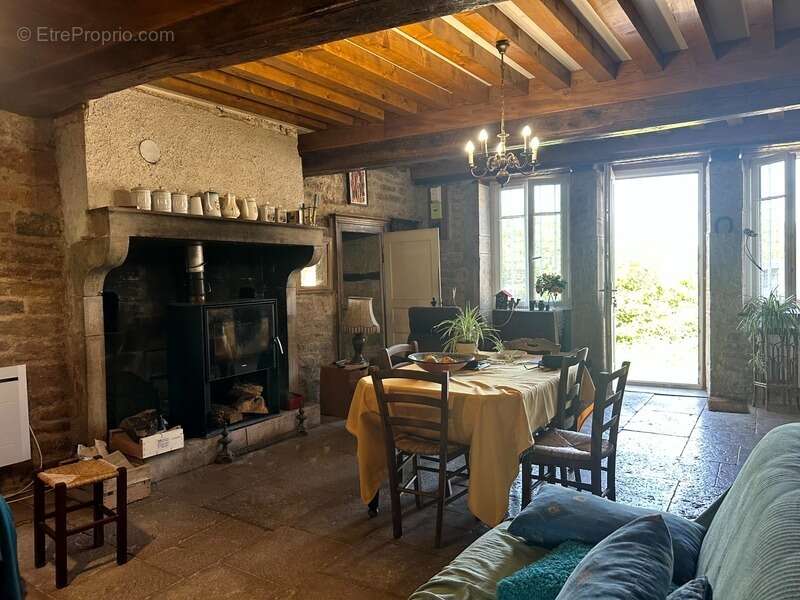 Maison à POUILLY-EN-AUXOIS