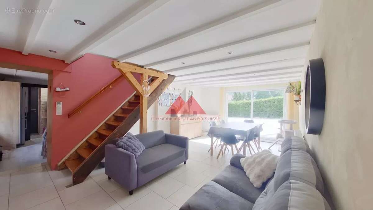 Maison à SAINT-LAURENT-EN-GRANDVAUX