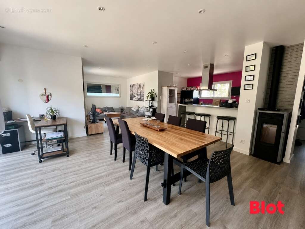 Maison 133 m² à Tremorel  - photo 2