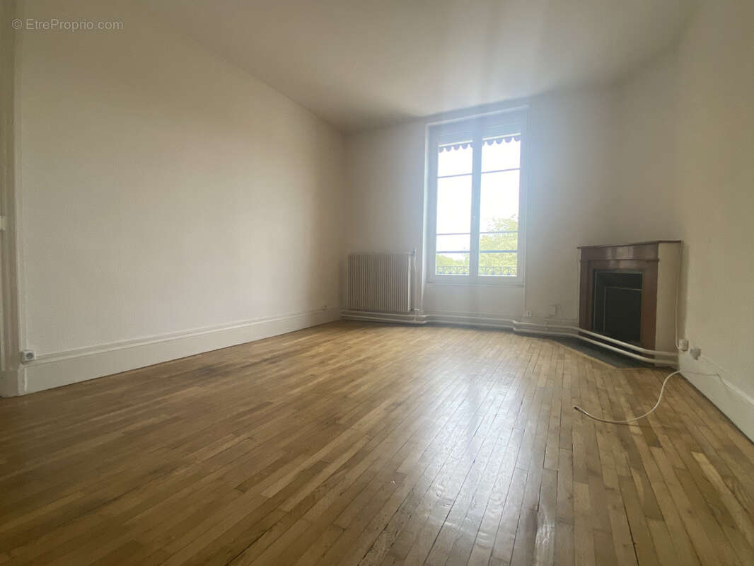 Immeuble de 260 m2 - photo 6