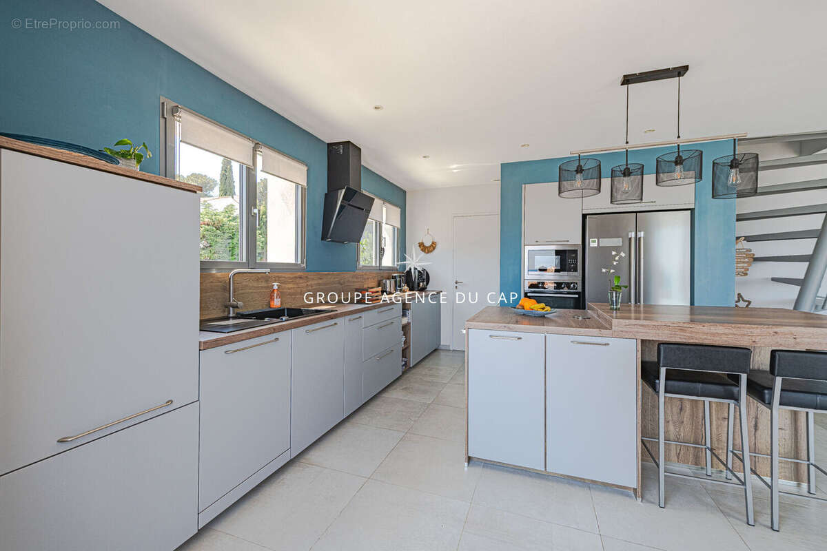 Maison à LES ISSAMBRES