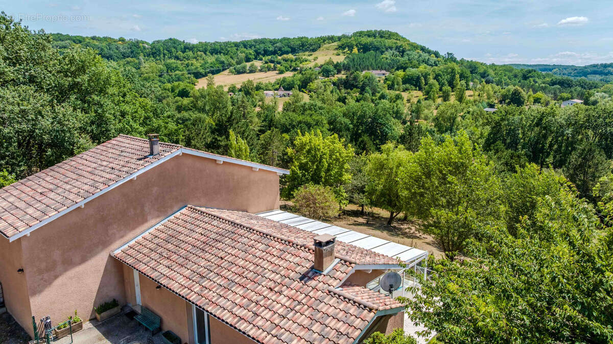 'Coline' Maison 5 chambres - garage- jardin - photo 6