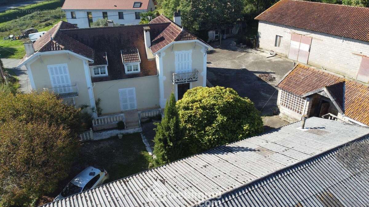 Maison 261 m² à Morlanne  - photo 20