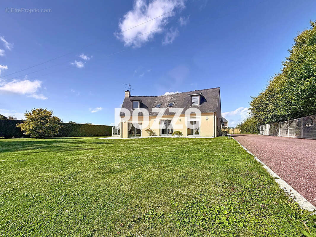 Maison à SAINT-PLANCHERS