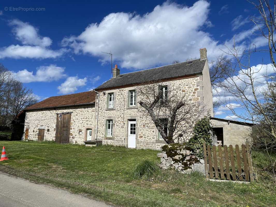 Maison à MARCILLAT-EN-COMBRAILLE