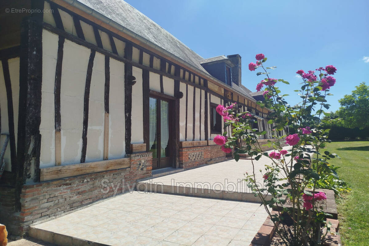 Maison à NEUFCHATEL-EN-BRAY