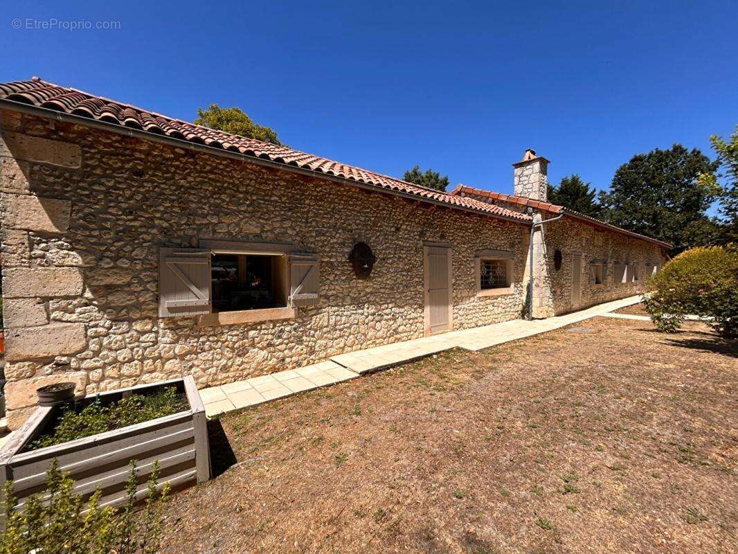Maison à TRELISSAC