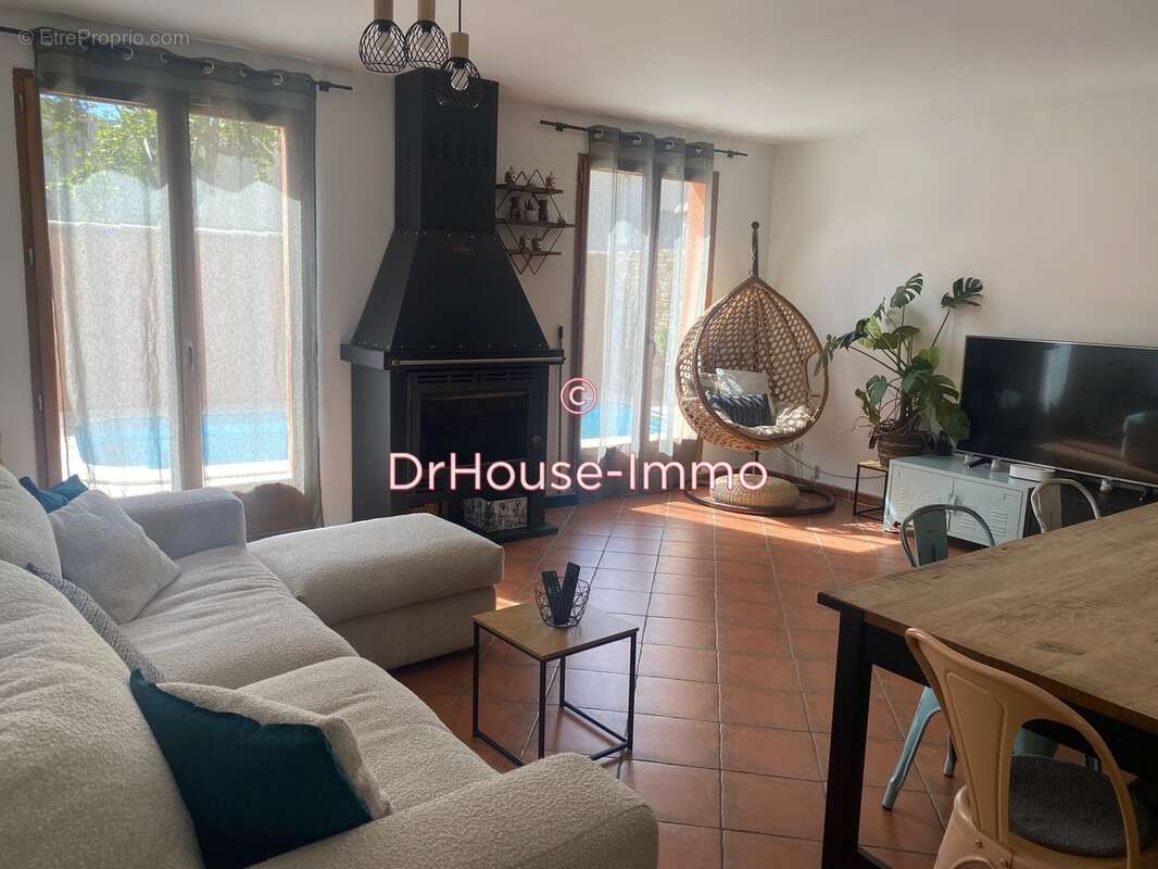 Maison à CUGES-LES-PINS