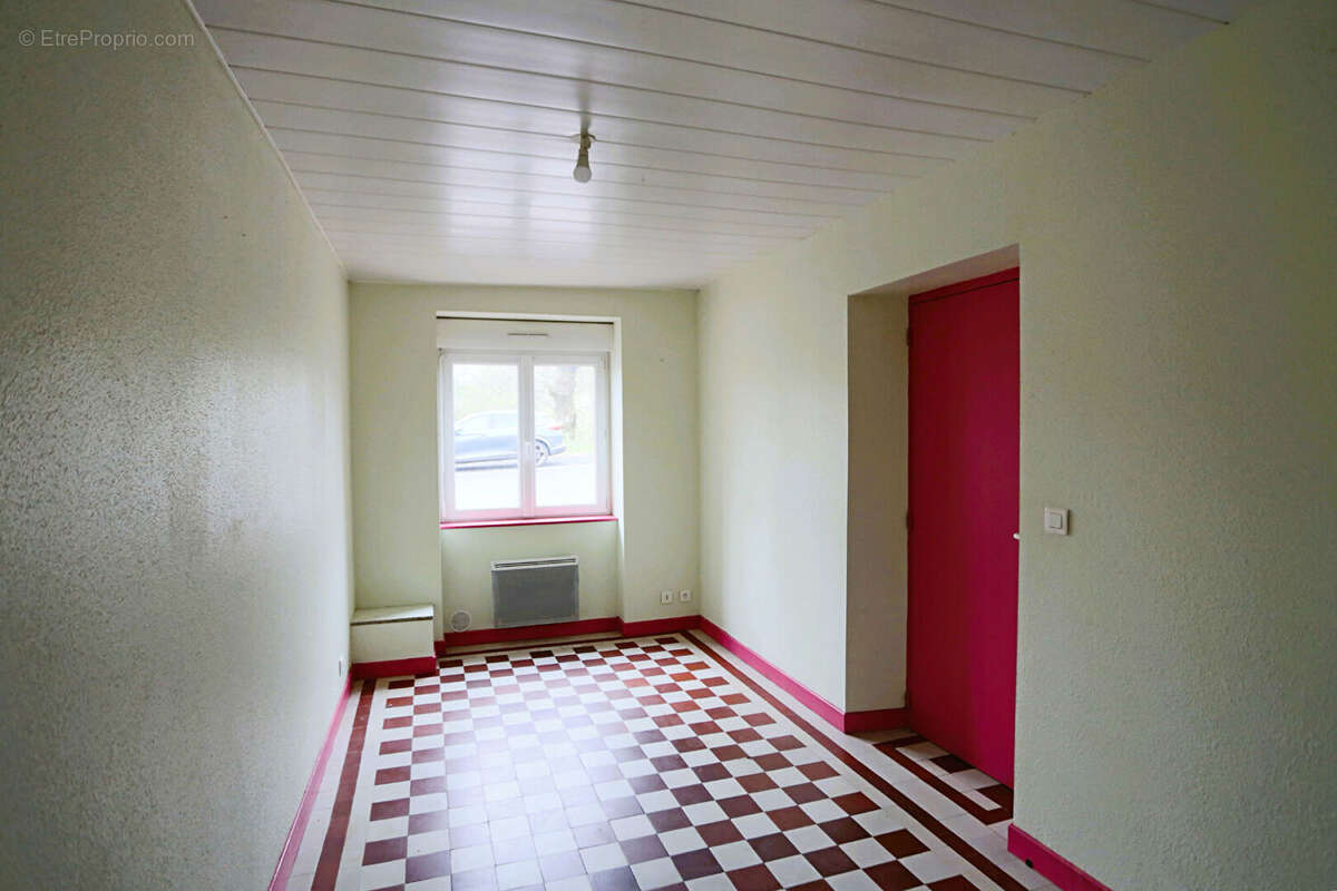 Maison à BROMONT-LAMOTHE