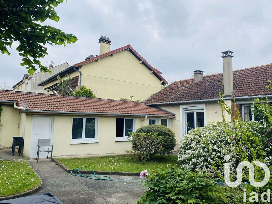 Photo 2 - Maison à THIAIS