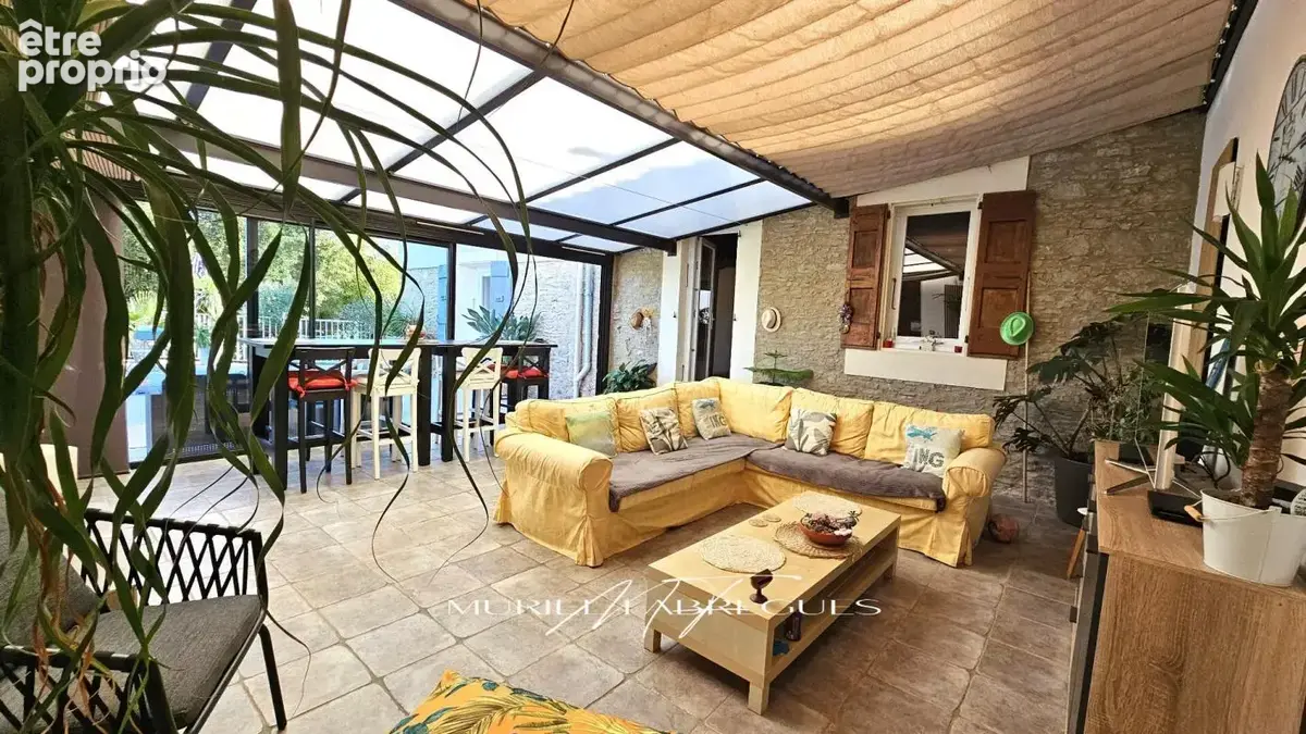 Maison Saint Martin Lalande, 9 pièces, 5 CH, piscine, studio. 300 m2 au sol - photo 3