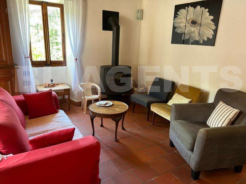 8 - Maison à PRAYSSAC