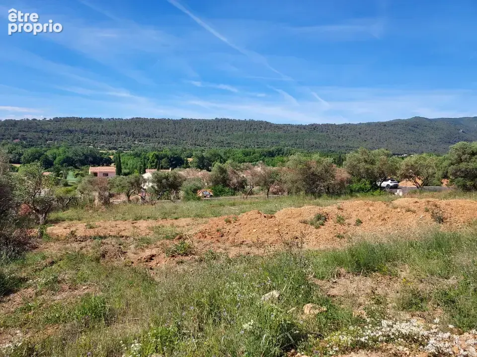 Terrain à CAMPS-LA-SOURCE