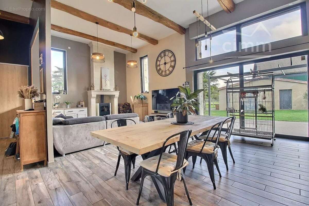 Maison à SAVONNIERES