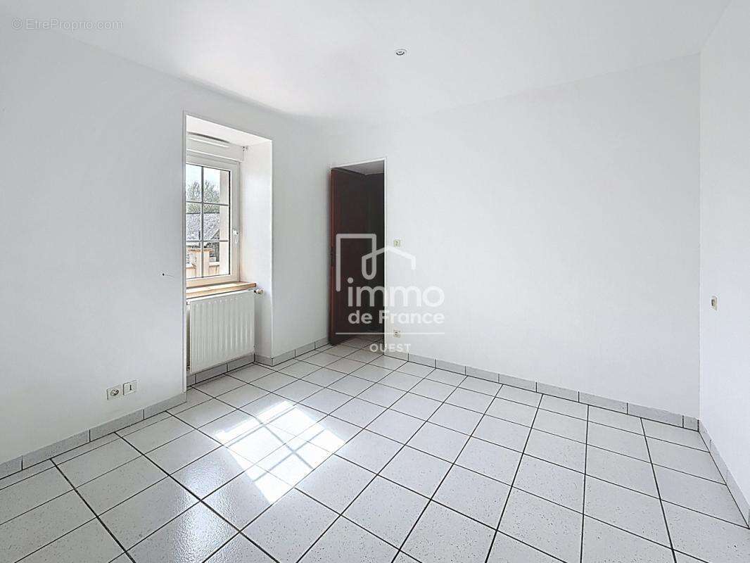 Maison à MARCILLE-LA-VILLE