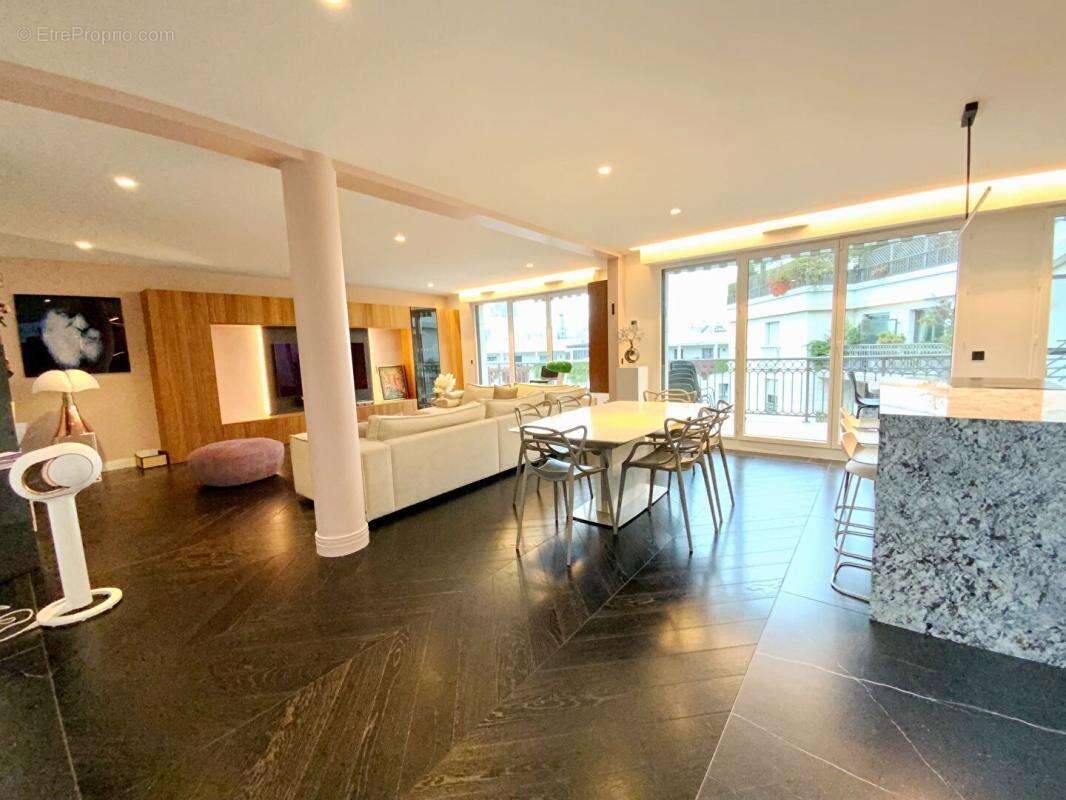 Appartement à LEVALLOIS-PERRET