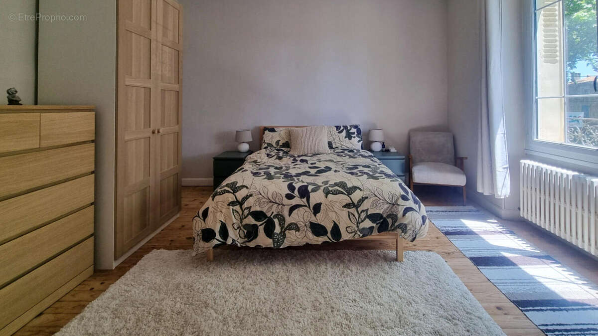 chambre - Maison à BELVEZE-DU-RAZES