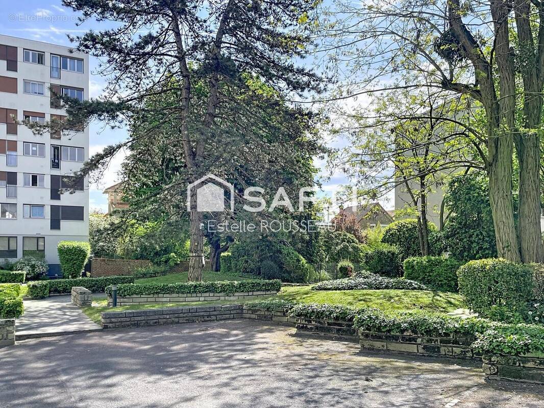 Photo 1 - Appartement à SAINT-MAUR-DES-FOSSES