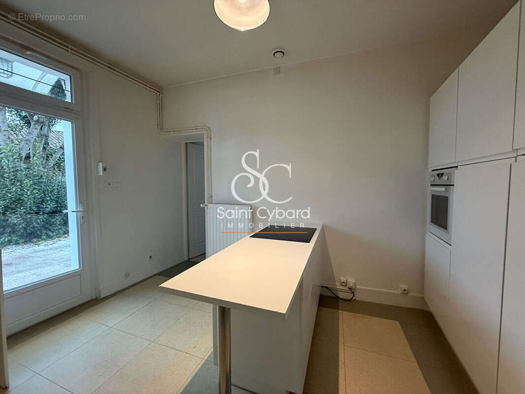 Maison à L&#039;ISLE-D&#039;ESPAGNAC