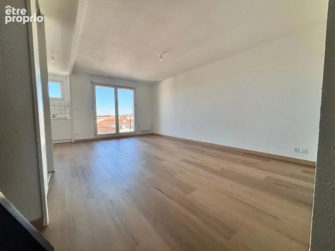 Duplex en dernier étage avec terrasse et parking boxé - photo 2