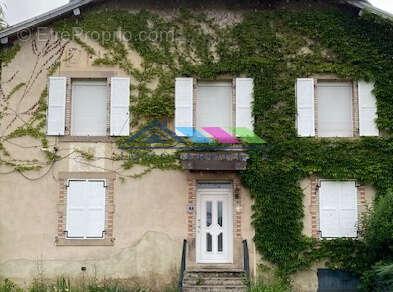 Maison à BREMENIL