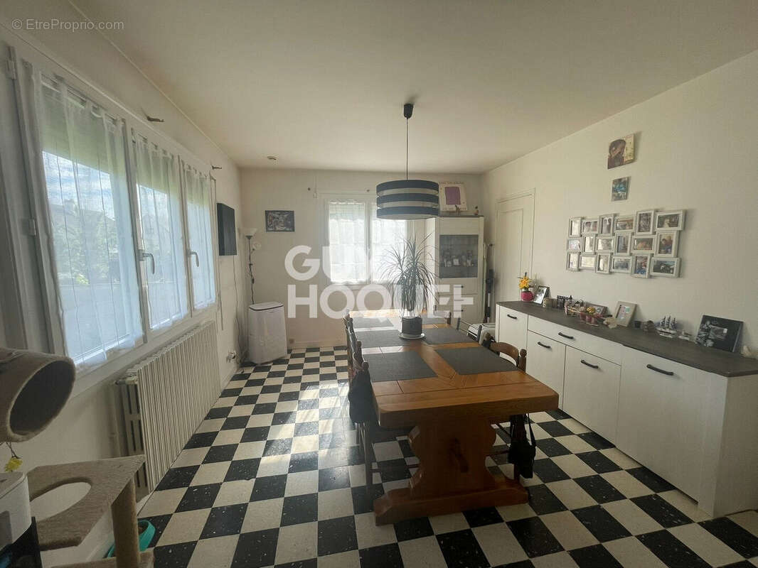 Maison au coeur de SERQUIGNY - photo 4