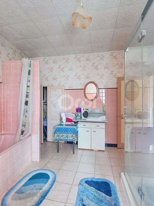 Maison à DOULEVANT-LE-CHATEAU