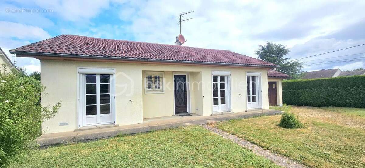  exclusivité – maison de plain-pied 3 chambres, lumineuse, sans vis-à-vis et à 5 minutes à pied du centre de sully-sur-loire !  - photo 2