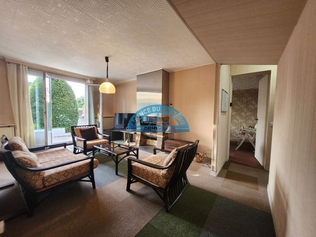 Maison à CHENNEVIERES-SUR-MARNE