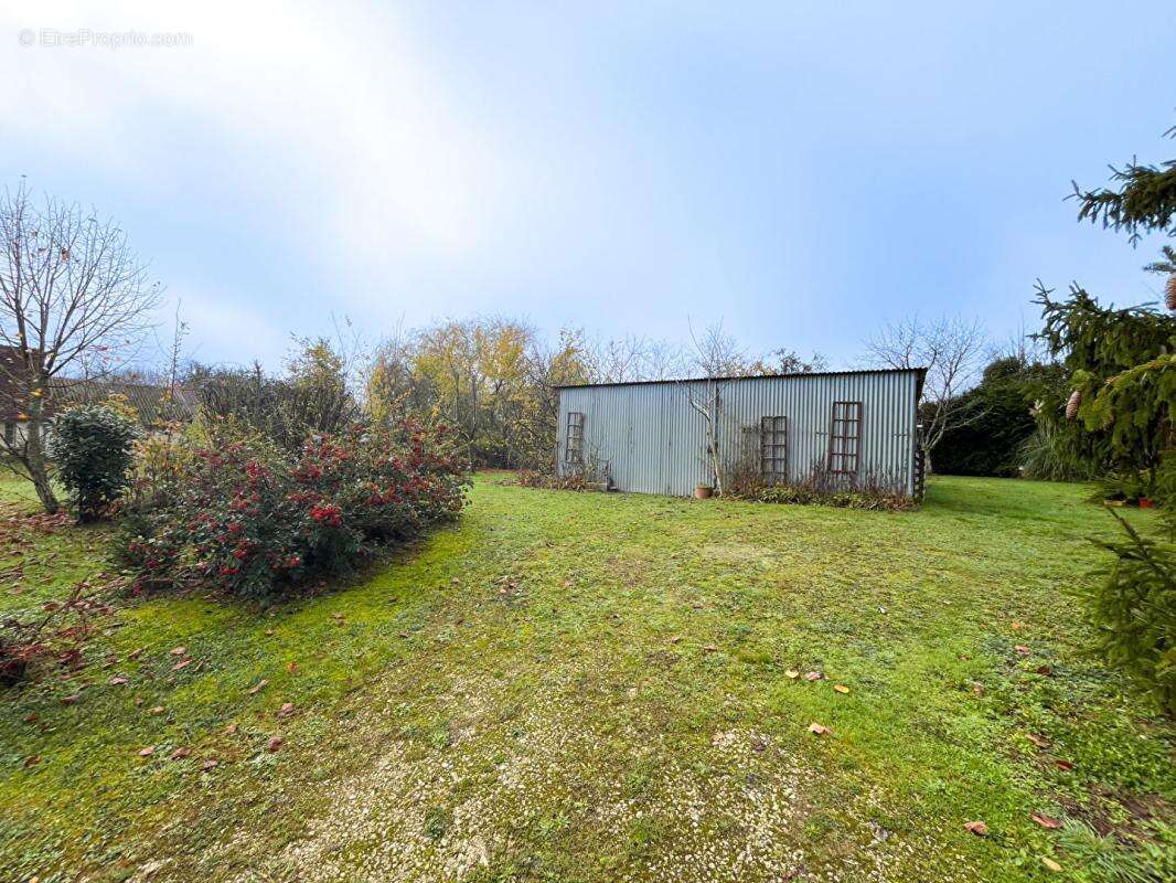 Maison à JEU-MALOCHES