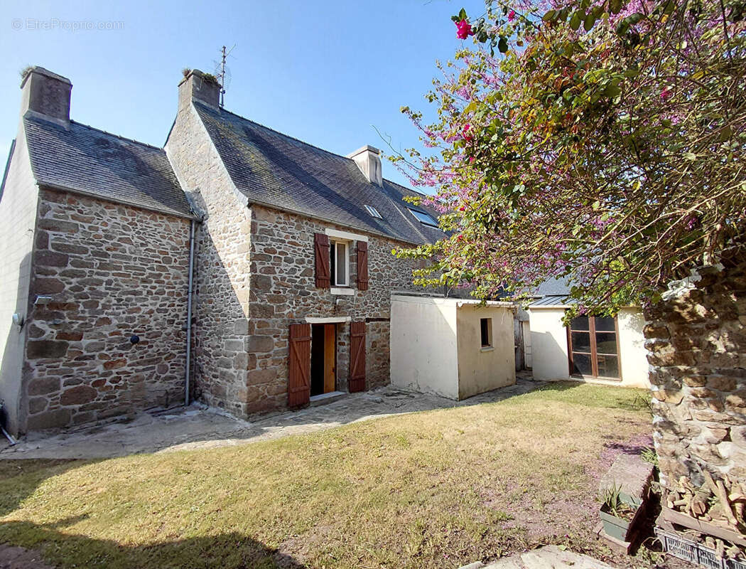 Maison à SAINT-POL-DE-LEON